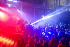 party-009