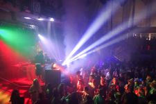 party-010