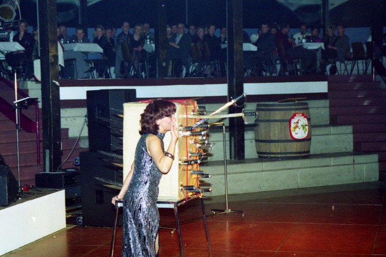 gala-011
